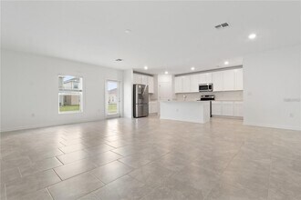 1028 Holden Wy in Eagle Lake, FL - Building Photo - Building Photo