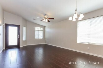 2498 E Stone Stable Dr in Tucson, AZ - Building Photo - Building Photo