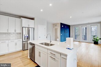 1669 Bandit Loop in Reston, VA - Building Photo - Building Photo