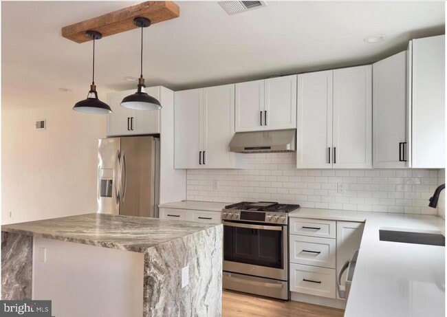 2503 Ingersoll St in Philadelphia, PA - Building Photo - Building Photo