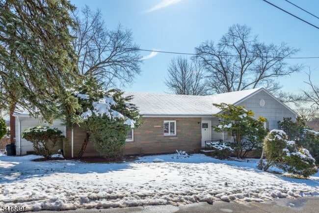 property at 18 Devon Dr