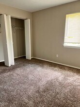1167 Abbey Ln, Unit E7 in Chesterton, IN - Building Photo - Building Photo