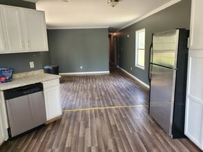 10859 Highway 28 in Boyce, LA - Building Photo - Building Photo