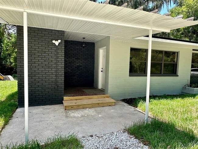 12104 NW US Hwy 441 in Gainesville, FL - Building Photo - Building Photo