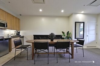 300 Anthony Ave in Mundelein, IL - Building Photo - Building Photo