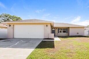 4538 Swallowtail Dr in New Port Richey, FL - Building Photo