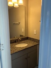 2220 Oakwood Ln in Florence, SC - Building Photo - Building Photo