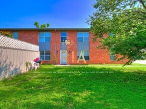 511 W Fox Rd in Newcastle, OK - Building Photo - Building Photo