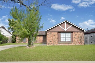 13906 Bearwood Rd in Houston, TX - Building Photo