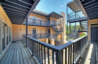 711 W 21st St in Austin, TX - Foto de edificio - Building Photo