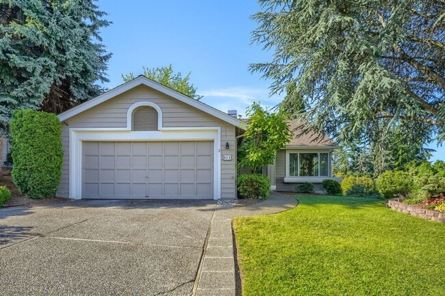 property at 611 S 32nd St