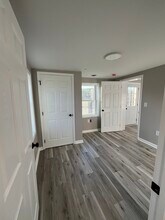 1534 Saint John St in Bristol, TN - Foto de edificio - Building Photo