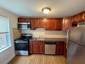 Maple Court Apartments in Wrightstown, NJ - Foto de edificio - Interior Photo