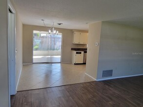 884 Tanager Rd, Unit 06P in Venice, FL - Building Photo - Building Photo