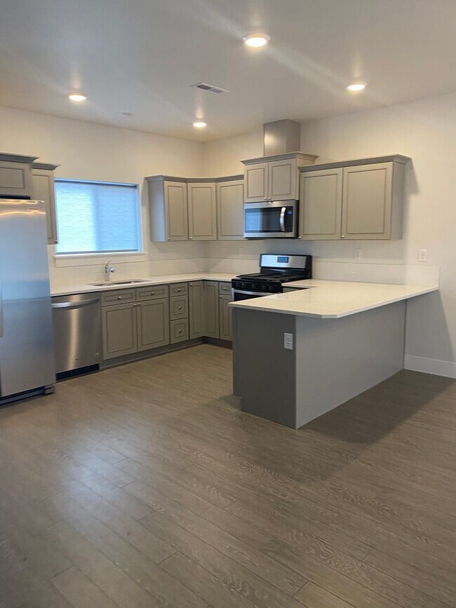 property at 372 Pond Lily Dr