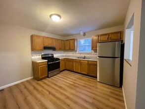 107 Reasnor Ave in Webster Groves, MO - Building Photo - Building Photo