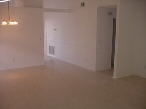 10417 Cresto Delsol Cir in Orlando, FL - Building Photo - Building Photo