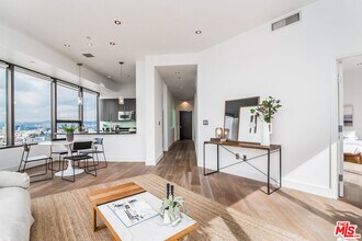 1100 Wilshire Blvd in Los Angeles, CA - Foto de edificio - Building Photo