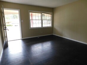 2512 Deborah Dr in Valdosta, GA - Building Photo - Building Photo