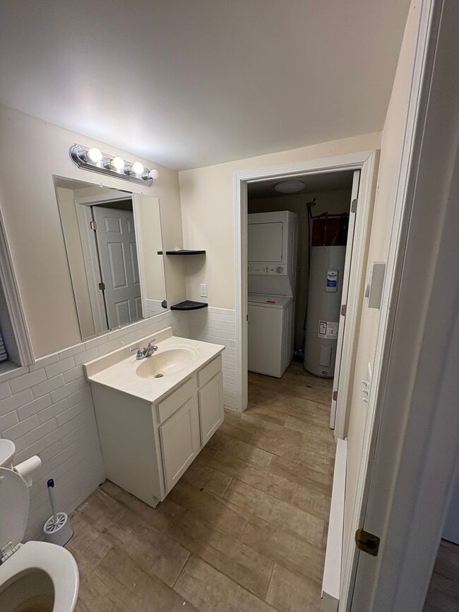 7364 E Lake Rd in Lisbon, OH - Building Photo - Building Photo