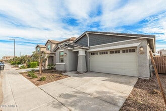 4411 N 94th Dr in Phoenix, AZ - Building Photo - Building Photo