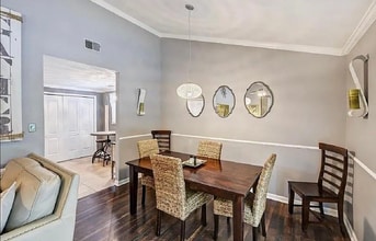621 Regency Dr in Charlotte, NC - Building Photo - Building Photo