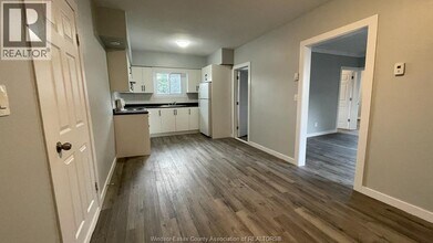 1415 Bruce Ave in Windsor, ON - Building Photo - Building Photo