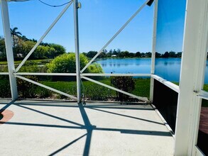 9360 Cove Point Cir in Boynton Beach, FL - Building Photo - Building Photo