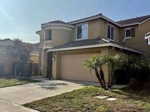 3017 Roslyn Dr in Modesto, CA - Building Photo - Building Photo