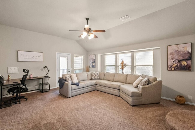 7243 Neblina Dr