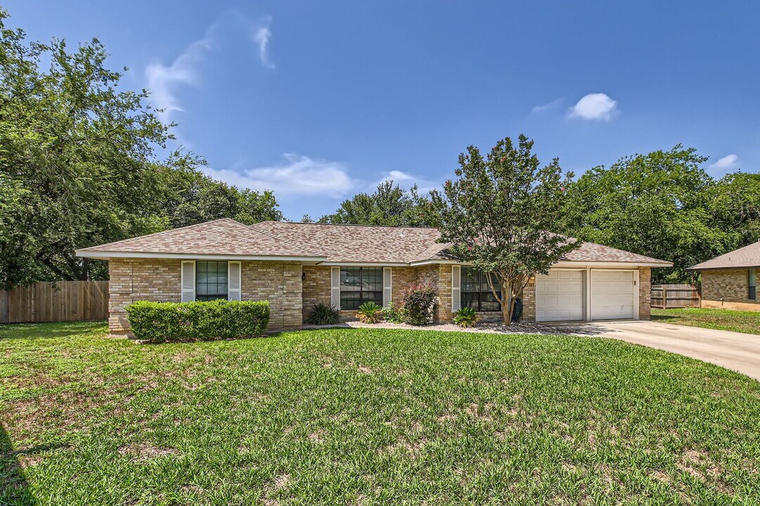 15707 Eagle Cliff St in San Antonio, TX - Building Photo