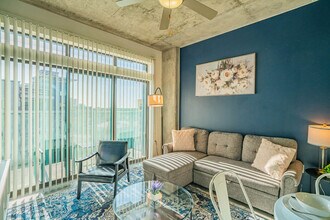 333 E Roosevelt St, Unit SI ID1388245P in Phoenix, AZ - Building Photo - Building Photo