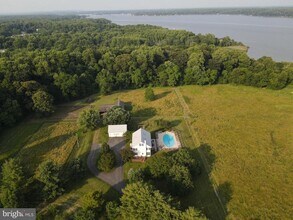 137 Elk Ranch Park Rd in Elkton, MD - Foto de edificio - Building Photo