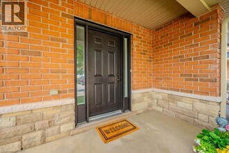 54 Geranium Ave in Hamilton, ON - Building Photo - Building Photo