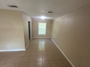 1111 Jacqueline St in Killeen, TX - Building Photo - Building Photo