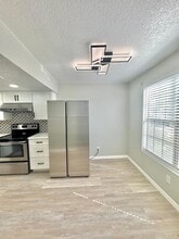 16565 Brigadoon Dr in Tampa, FL - Building Photo - Building Photo