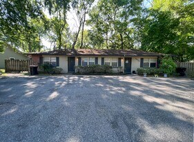 5925 SW 10th Ln in Gainesville, FL - Building Photo