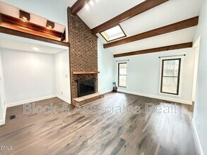 103 Cameron Ct in Cary, NC - Building Photo - Building Photo