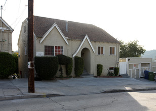 620 Umbria St in Los Angeles, CA - Building Photo - Building Photo