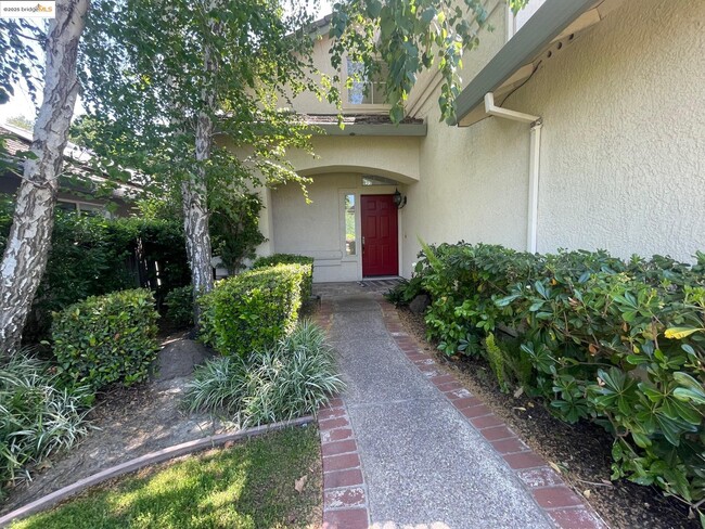 538 Apple Hill Dr in Brentwood, CA - Building Photo - Building Photo