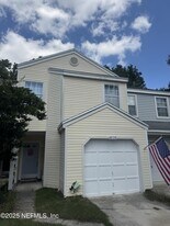 8508 Sturbridge Cir W in Jacksonville, FL - Building Photo