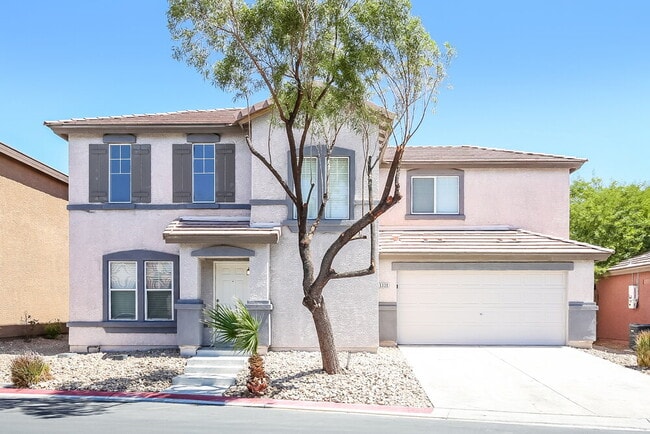 5320 N Santa Fe Heights St