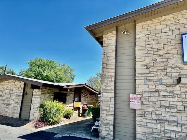 property at 5001 Bull Creek Rd