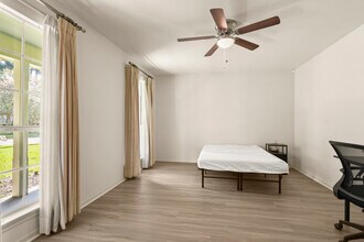 5240 Heritage Dr in Baton Rouge, LA - Building Photo - Building Photo