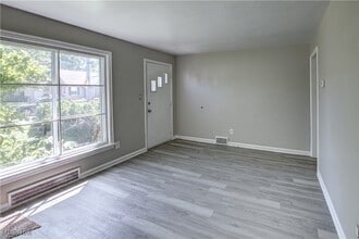 2016 Revere Rd in Cleveland Heights, OH - Building Photo - Building Photo