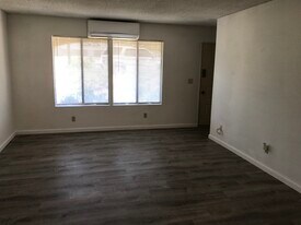 21036 Santa Barbara Dr, Unit A1 in Tehachapi, CA - Building Photo