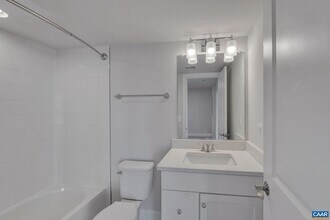 6053 McComb St in Crozet, VA - Building Photo - Building Photo