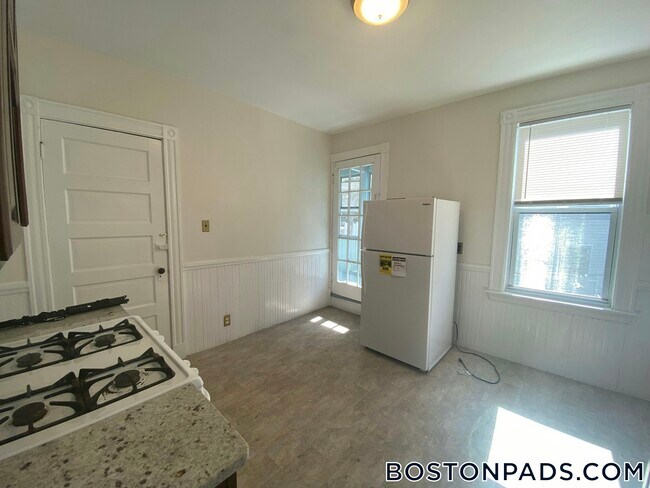 250 Belgrade Ave