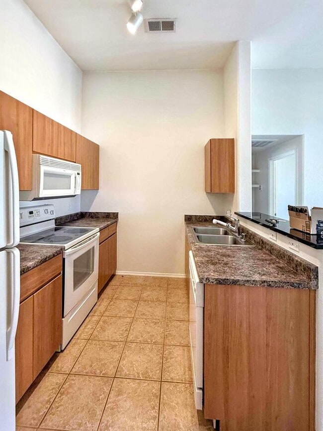14250 W Wigwam Blvd in Litchfield Park, AZ - Building Photo - Building Photo