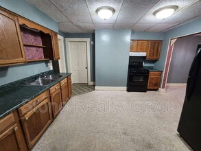 706 N Erie St in Rockville, IN - Building Photo - Building Photo